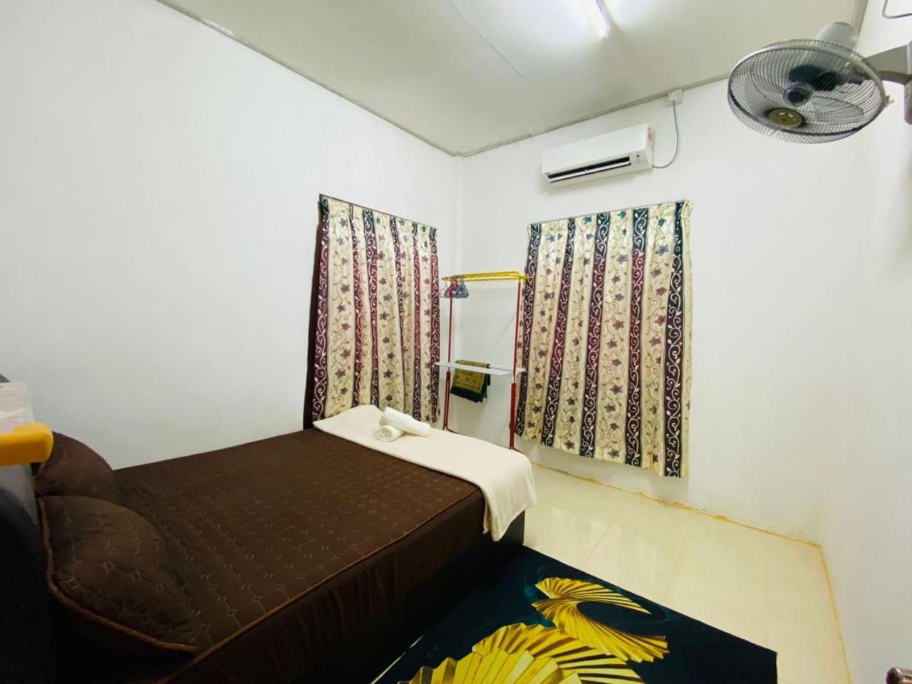 Homestay Ummi 쿠알라트렝가누 외부 사진